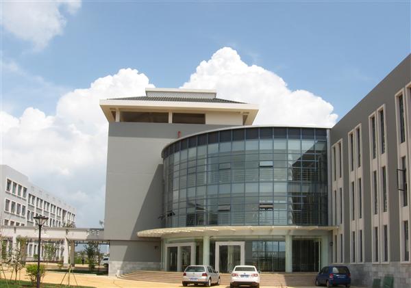 云南中醫學院_教學樓群